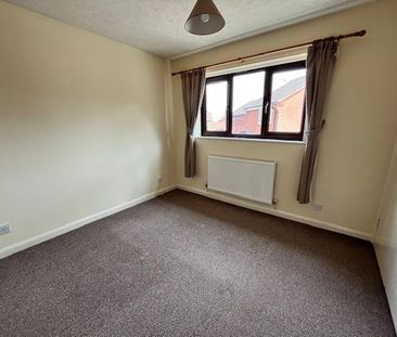 2 bedroom semi-detached house to rent - Photo 5