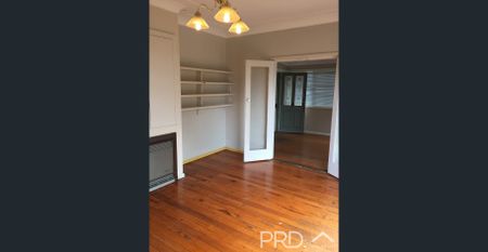 ENTERTAINERS DELIGHT! - Photo 2