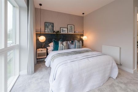 4 bedroom detached house to rent - Photo 2