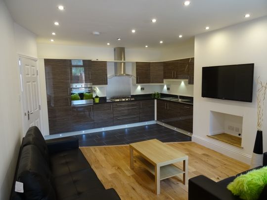 Cardigan Terrace - Photo 1