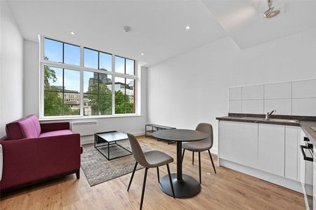 West Smithfield, London, EC1A 9HX - Photo 5
