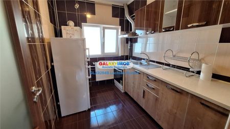 Apartament 3 camere 80 mp | Parcare - Curte | M. Aparatorii Patriei | - Photo 2