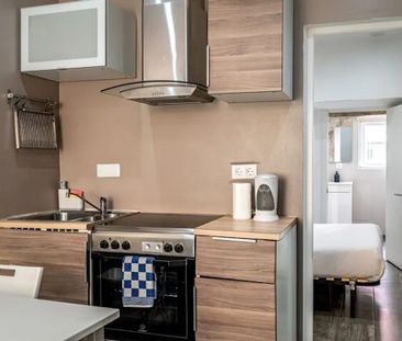 Beco do Forno do Sol, Lisbon, Lisbon 1170-363 - Photo 4