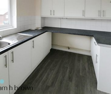 Coronation Avenue - Photo 5