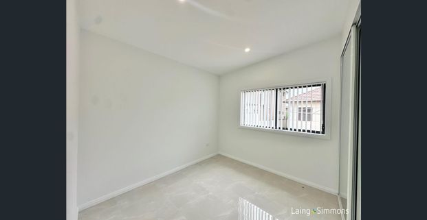 BRAND NEW GRANNY-FLAT - Photo 1