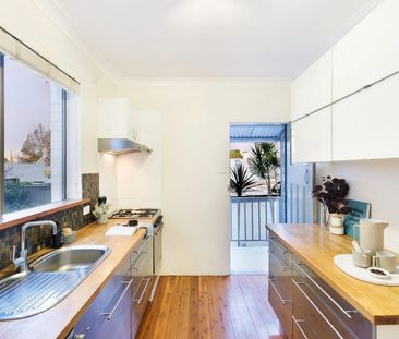 Freestanding home - Photo 6