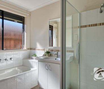 GARDEN PARADISE! - Photo 5