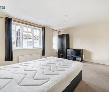 3 bedroom terraced maisonette to rent - Photo 2