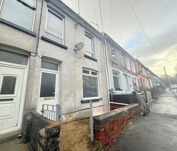 3 bedroom terraced house to rent - Photo 5