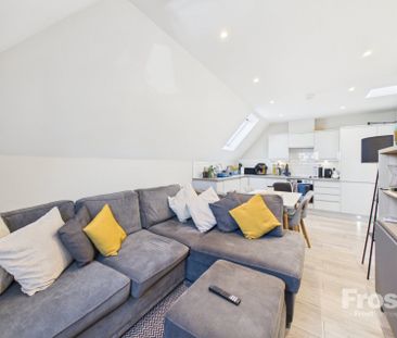 25a Summers Road, Burnham,SL1 - Photo 5