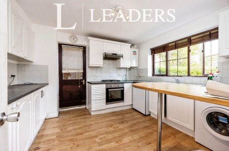 4 bedroom house to rent - Photo 3