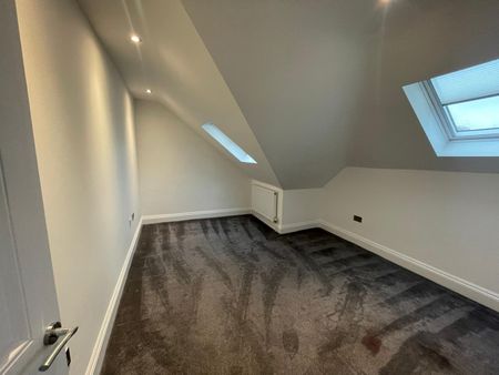 7 Bed End Terrace, Coniston Road, BR1 - Photo 5