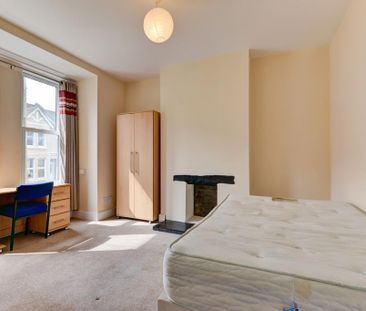 6 bedroom house to rent - Photo 4