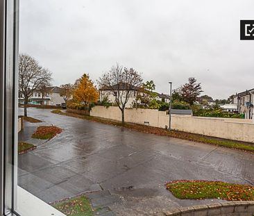 Room for rent in sweet 3-bedroom house, Melrose Park, Dublin - Photo 5