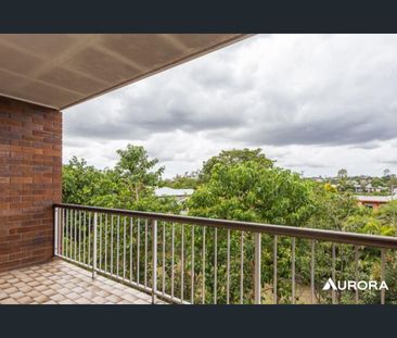 Spacious Two-Bedroom Unit in Secure Complex - Photo 5