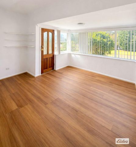 Spacious & Newly Renovated Family Home in Prime Keiraville Location - Photo 4