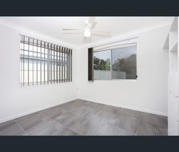 29 Turana Street, Coombabah, Qld 4216 - Photo 2