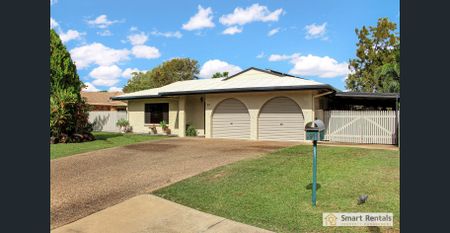 Location + Space + Solar + Battery Storage! - Photo 2