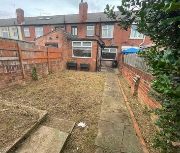 Washington Grove, Bentley, DN5 - Photo 2