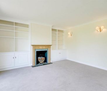 5 bedroom detached house to rent - Photo 3
