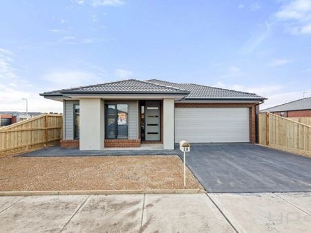 28 Mimossa Drive, BEVERIDGE - Photo 4