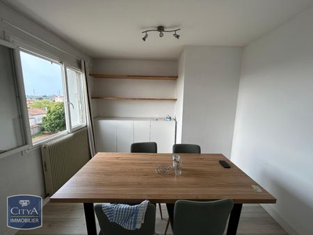Location Appartement 3 pièces 66m² LA ROCHELLE 17000 - Photo 5