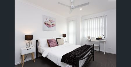 Modern Townhouse. Large Yard. Long driveway. Low maintenance - Photo 4