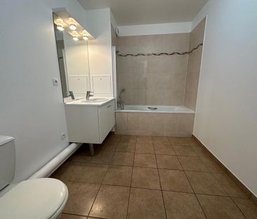 Location Appartement 3 pièces 56m² LE PLESSIS ROBINSON 92350 - Photo 4