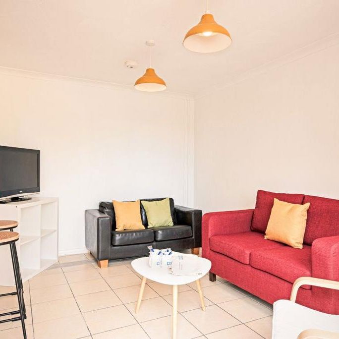 4 bedroom house to rent - Photo 1