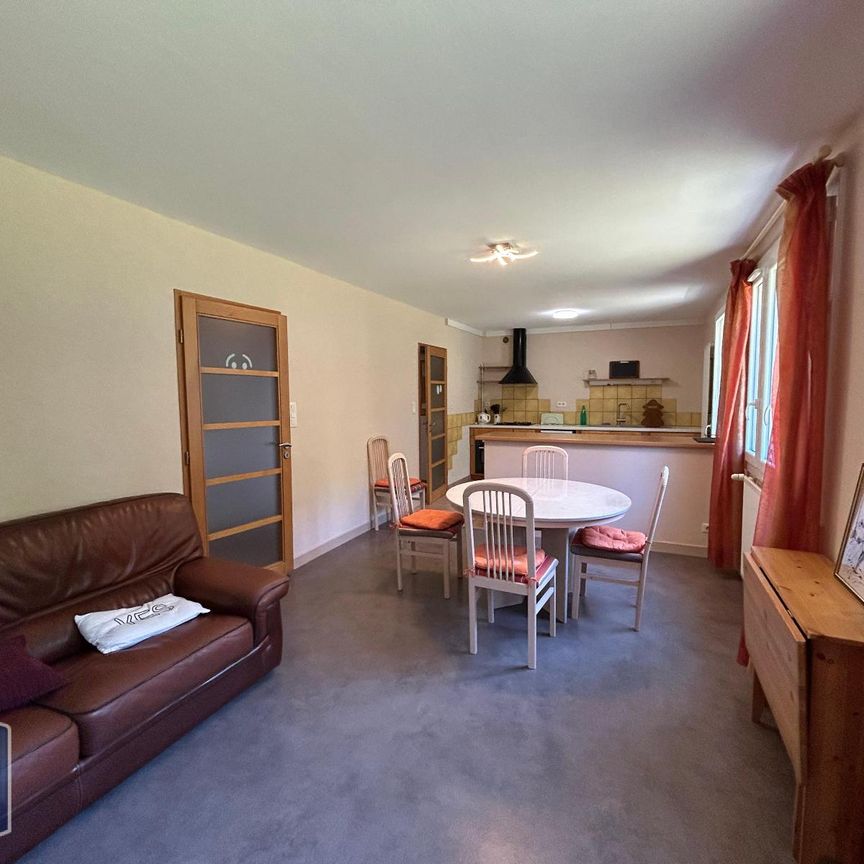 Location Appartement 4 pièces 72m² JACOB BELLECOMBETTE 73000 - Photo 1