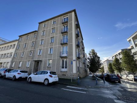 BREST - SIAM - HÔPITAL DES ARMEES - T3 MEUBLE - Photo 4