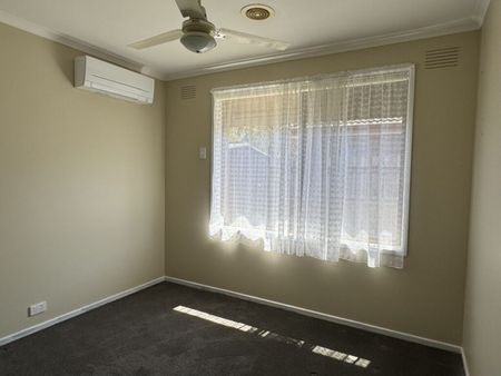 Cosy Living in Newborough - Photo 5