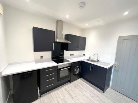 1 bedroom flat to rent - Photo 2