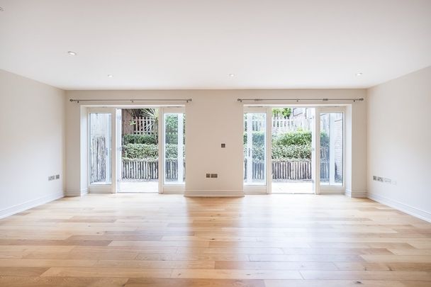 5 bedroom detached house to rent - Photo 1