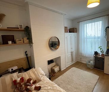 Room in a Shared House, Sackville Road Gfr, BN3 - Photo 1