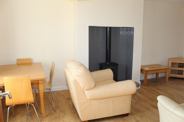 8 Trekeen Road, Penryn - Photo 1