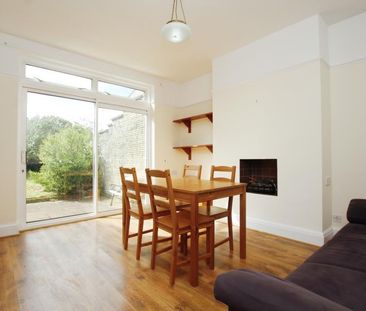 3 bedroom semi-detached house to rent - Photo 4