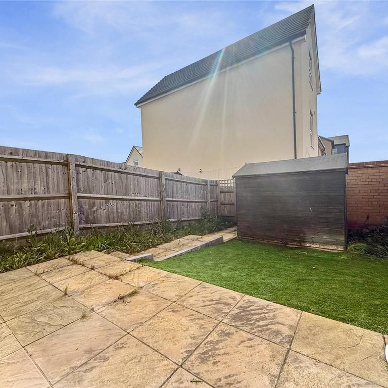 3 bedroom terraced house to rent - Photo 1