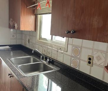 For Lease - 7620 Wildfern Drive, Mississauga, Ontario - Photo 3