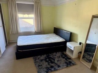 Room in a Shared House, White House Court, LE5 - Photo 5