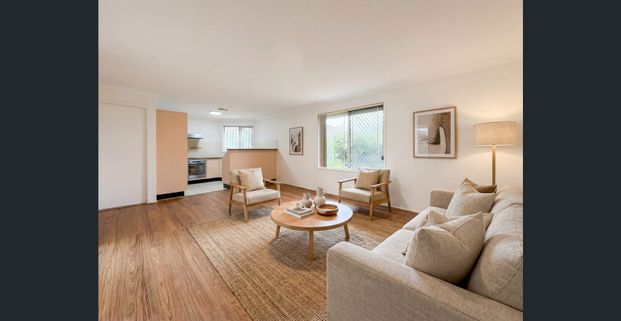 Spacious & Updated 3 Bedroom Villa - Photo 1