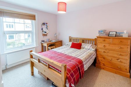 2 bedroom terraced house to rent - Photo 5