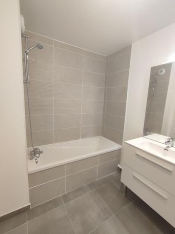 location Appartement T2 DE 42.93m² À ARMENTIERES - Photo 4