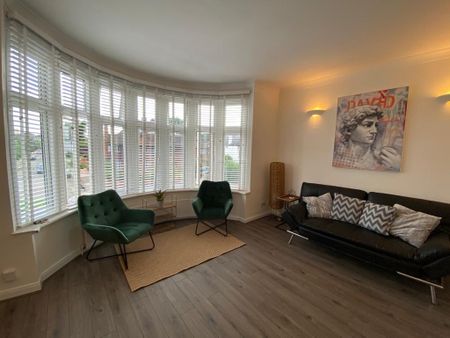 Studio Flat, Chatsworth Road, NW2 - Photo 3
