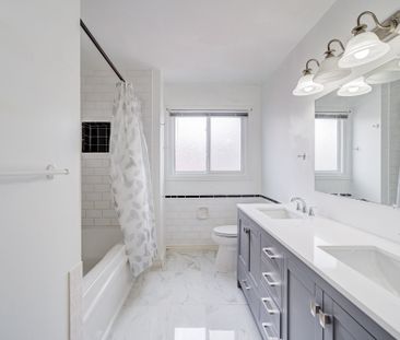 For Lease - 1194 Fairmeadow Trail, Oakville, Ontario - Photo 2