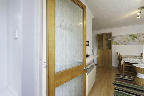 1 bedroom semi-detached house to rent - Photo 1