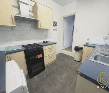 3 bedroom terraced house to rent - Photo 6