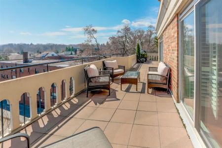 For Lease - 12 Old Mill Trail Unit# 503, Toronto, Ontario - Photo 3