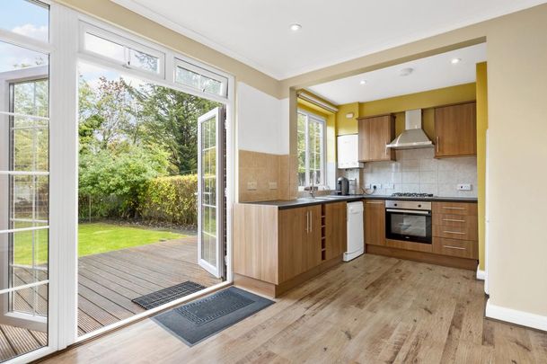 3 bedroom semi-detached house to rent - Photo 1