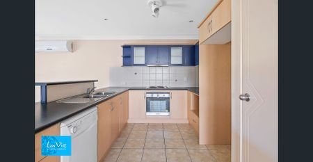 Executive style home in great location ! - Photo 3